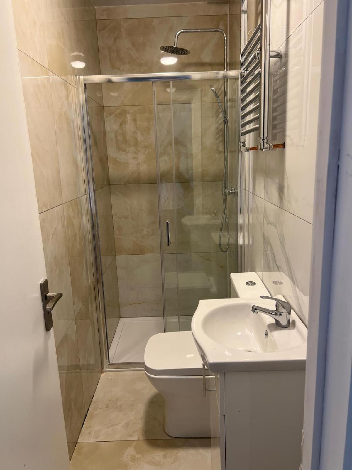 Good Priced Single Rooms In Northolt Northolt  Exterior photo